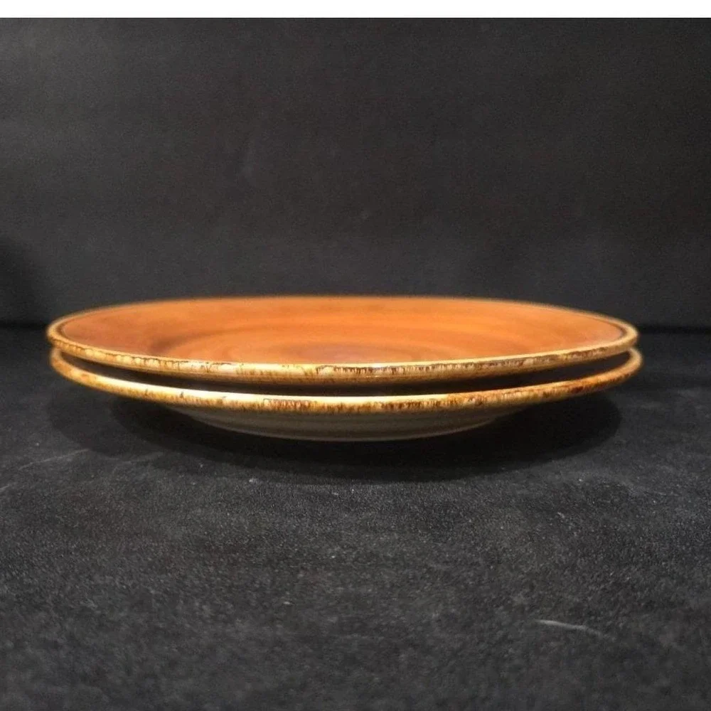 Thomson Pottery add touch